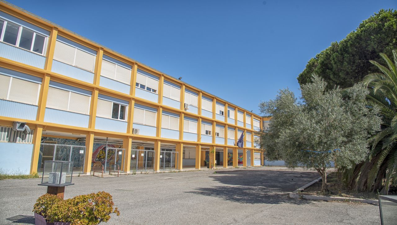 Le scuole superiori di Ostia